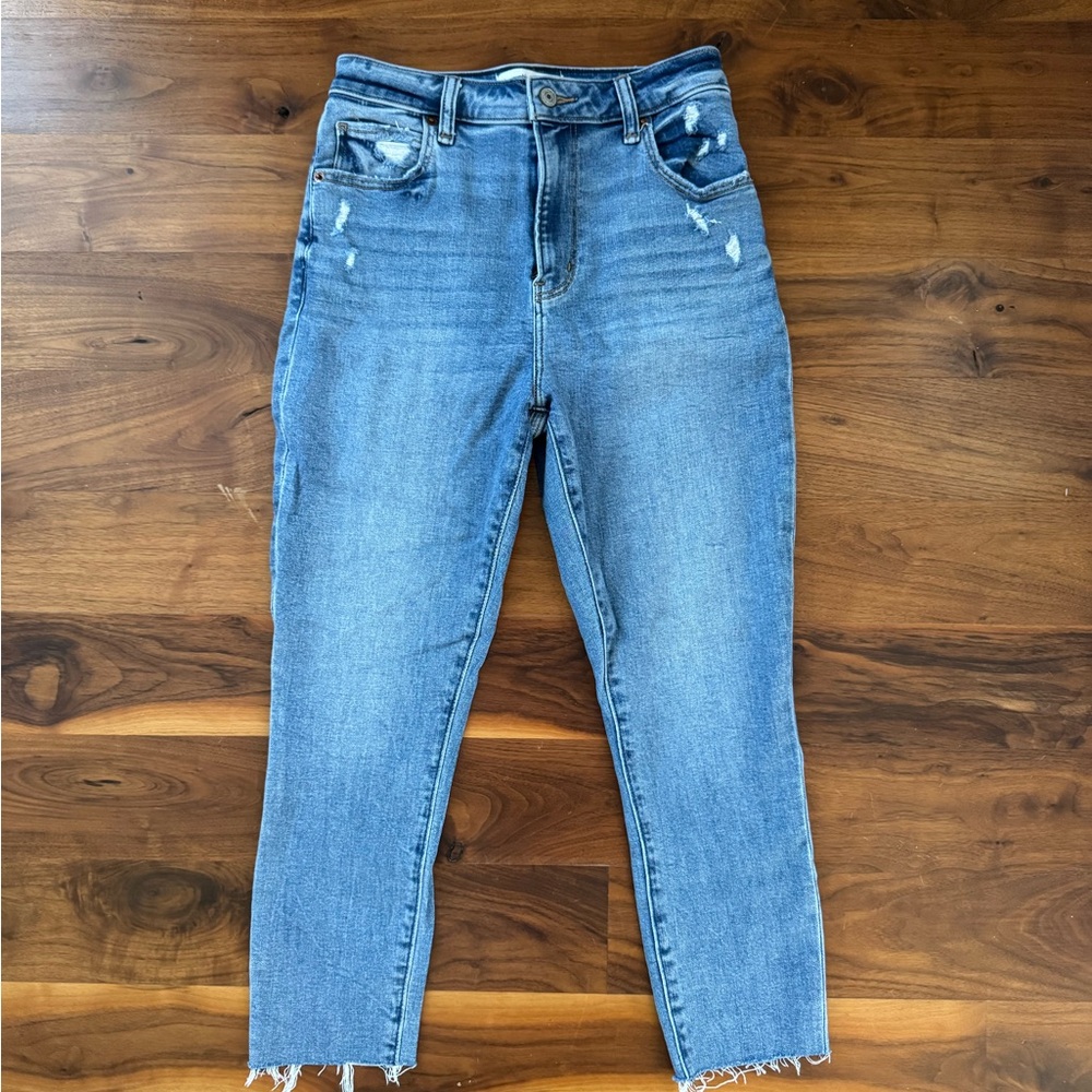 Abercrombie & Fitch Light Blue Cropped Jeans